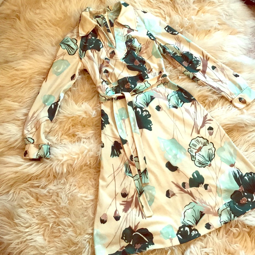 1970’s Floral Dress!